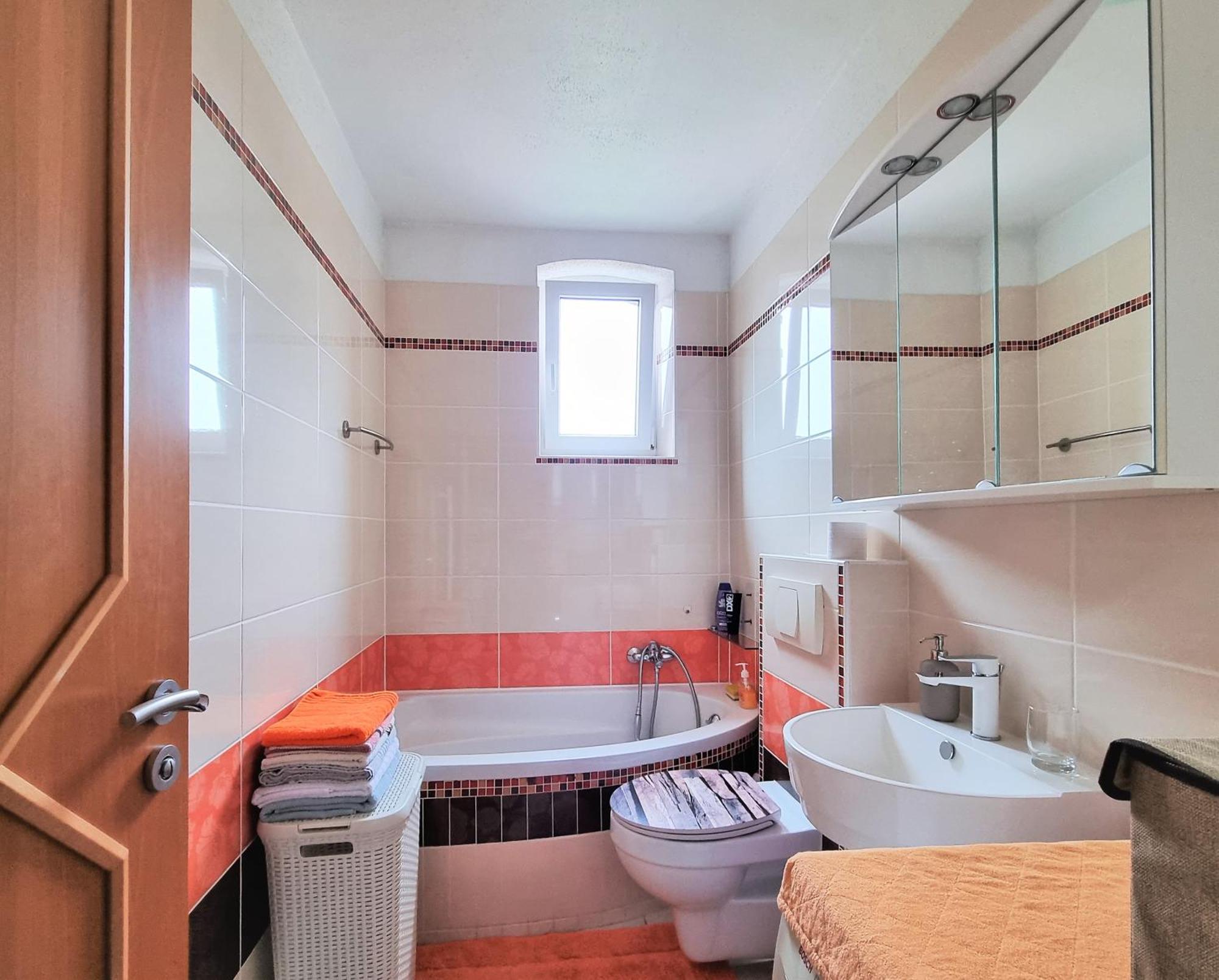 Apartment Bayreuth, Grosse Ferienwohnung Im Haus Mit Kunst, 3 Schlafzimmer, Kueche, Parkplatz 외부 사진